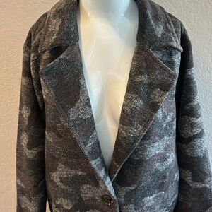 Mystree camouflage coat ankle length Large